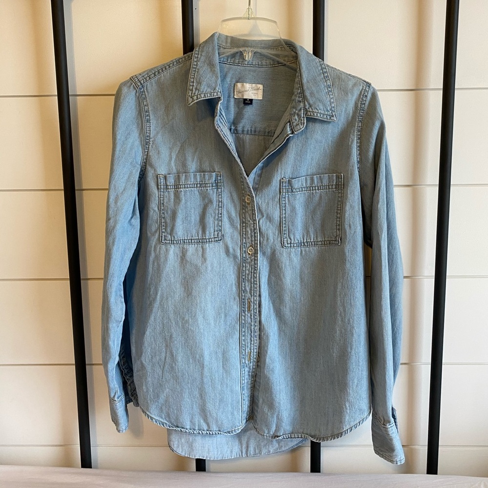 Universal Thread Denim Top - Picture 2 of 4
